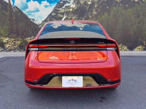 2024 Toyota Prius XLE