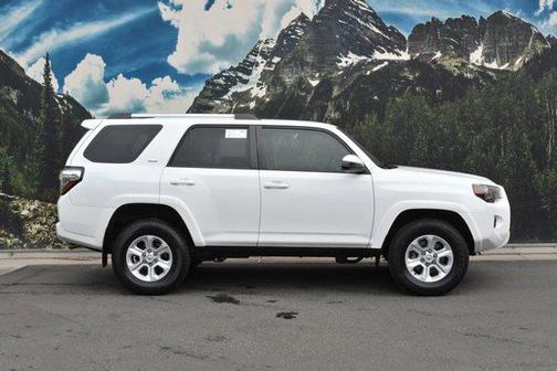 2022 Toyota 4Runner SR5