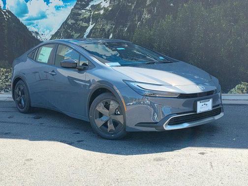 2025 Toyota Prius L
