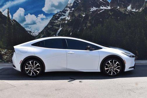 2024 Toyota Prius Prime XSE