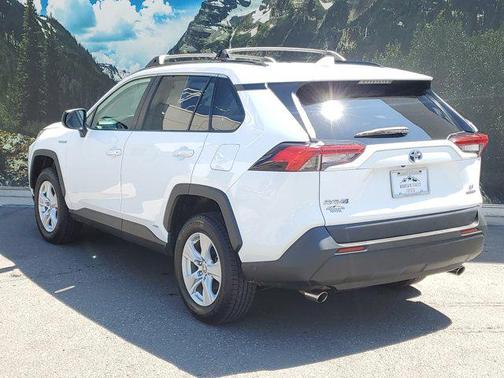 2021 Toyota RAV4 Hybrid LE