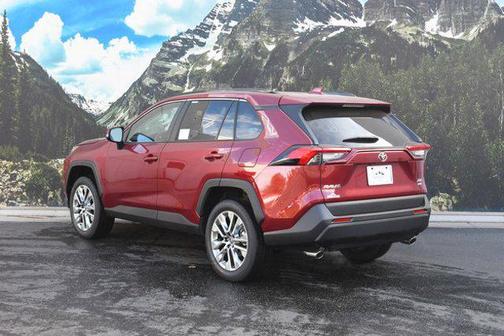 2025 Toyota RAV4 XLE Premium