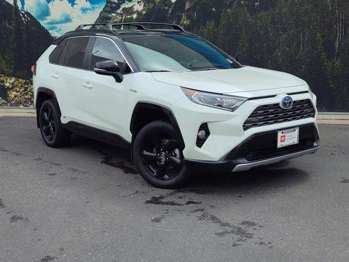 2020 Toyota RAV4 Hybrid SE