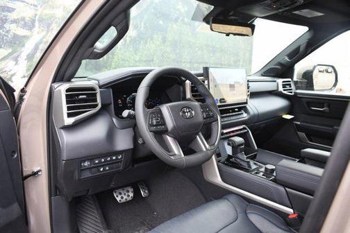 2026 Toyota Tundra Hybrid Platinum