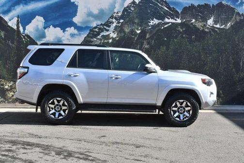2024 Toyota 4Runner TRD Off Road