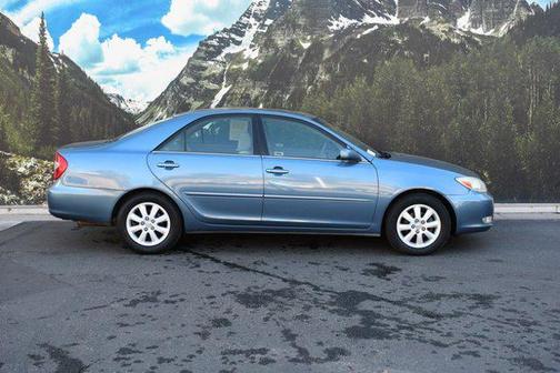 2004 Toyota Camry XLE