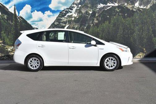 2013 Toyota Prius v Three