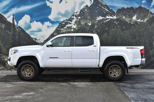 2022 Toyota Tacoma SR5