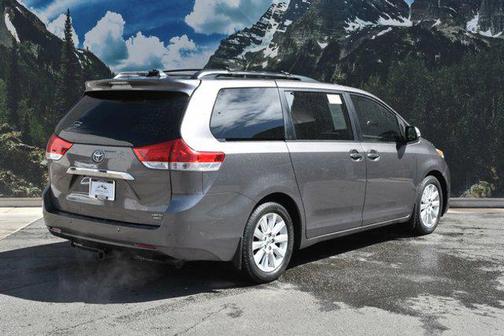 Predawn Gray Mica 2014 Toyota Sienna Limited