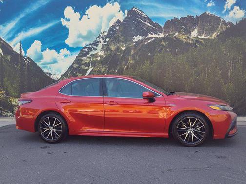 2021 Toyota Camry SE