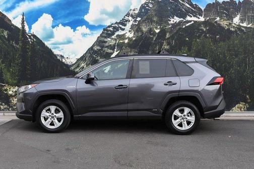 2021 Toyota RAV4 Hybrid XLE