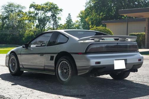 1986 Pontiac Fiero 