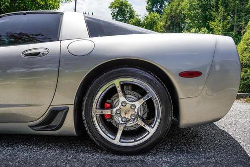 Light Pewter Metallic 2000 Chevrolet Corvette Base