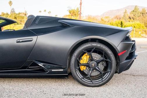 2020 Lamborghini Huracan EVO EVO Spyder