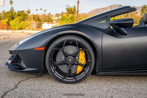2020 Lamborghini Huracan EVO EVO Spyder