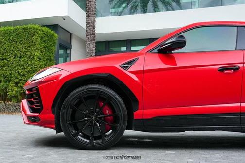 2019 Lamborghini Urus Base