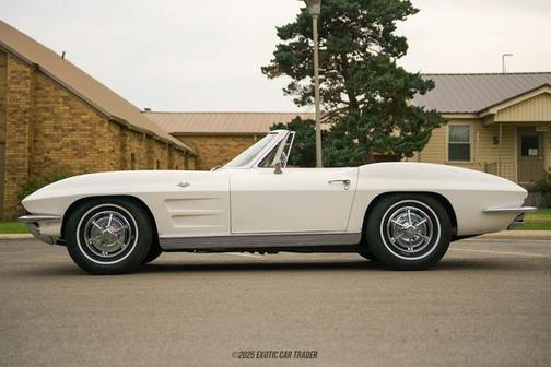 1963 Chevrolet Corvette Base