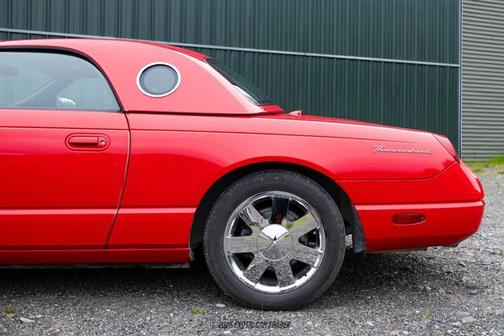 2003 Ford Thunderbird Deluxe