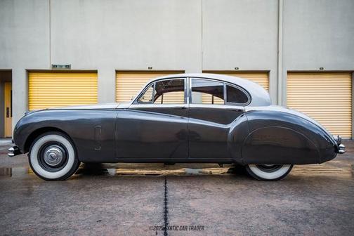 1952 Jaguar Mark VII Saloon