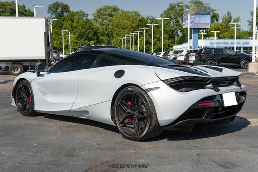 2018 McLaren 720S Base