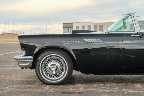 1957 Ford Thunderbird Base