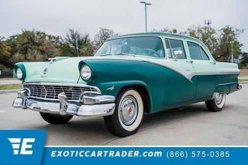 1956 Ford Fairlane 