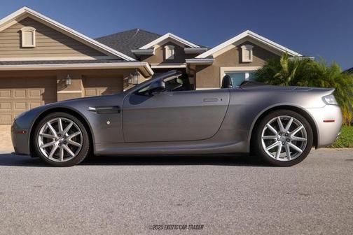 2012 Aston Martin V8 Vantage Base