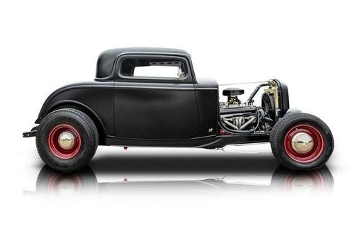 1932 Ford Model B 3-Window Coupe