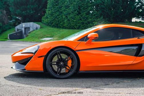 2017 McLaren 570S Base