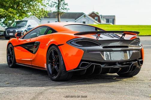 2017 McLaren 570S Base