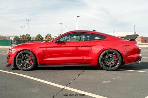 2020 Ford Shelby GT500 Base