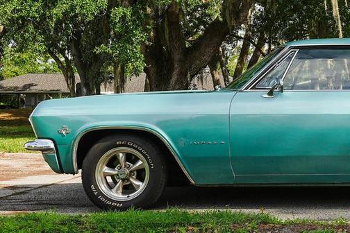1965 Chevrolet Impala Base