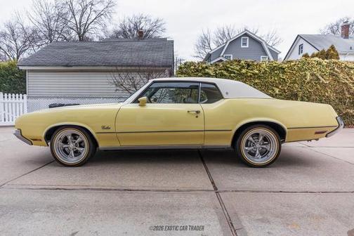 1972 Oldsmobile Cutlass 