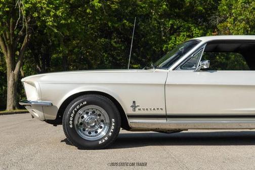 1967 Ford Mustang Base
