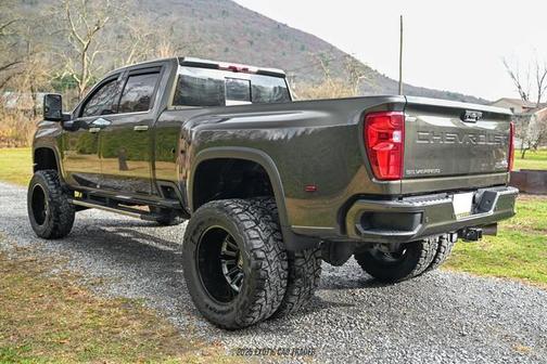2023 Chevrolet Silverado 3500 High Country