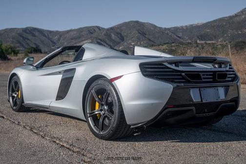 2016 McLaren 650S 