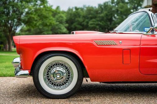 1956 Ford Thunderbird Base