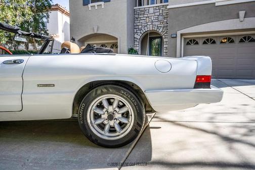 1989 Alfa Romeo Spider 