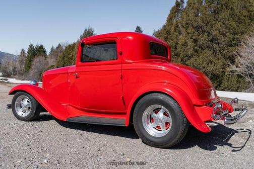 1932 Ford Model B 3-Window Coupe Hot Rod