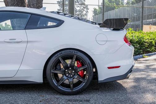 2022 Ford Shelby GT500 Base