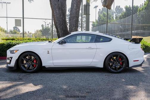 2022 Ford Shelby GT500 Base
