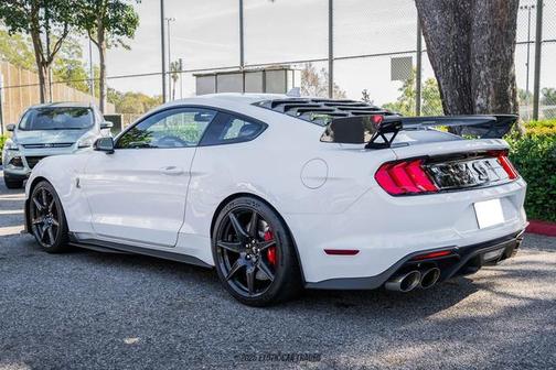 2022 Ford Shelby GT500 Base