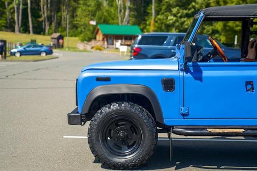 1990 Land Rover Defender 