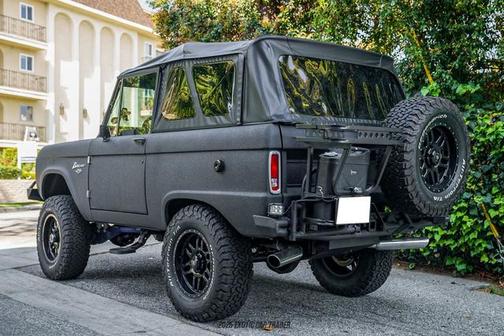 1977 Ford Bronco Restomod