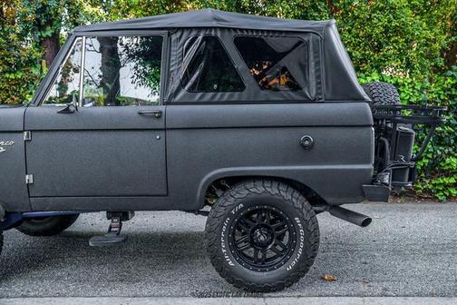 1977 Ford Bronco Restomod