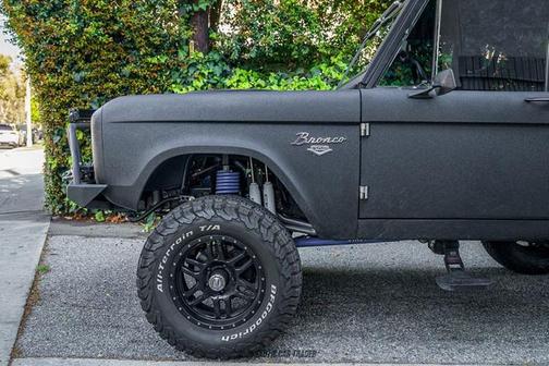 1977 Ford Bronco Restomod