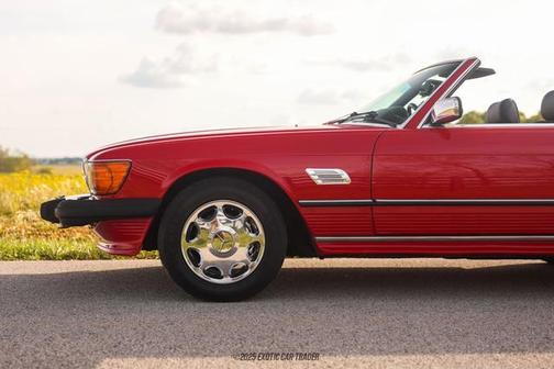 1986 Mercedes-Benz S-Class 560 SL