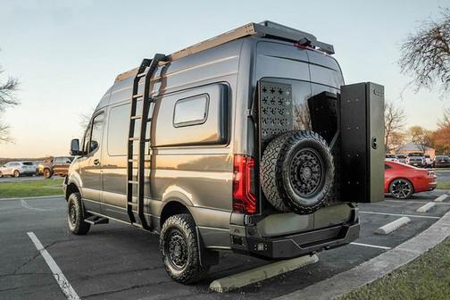 2022 Mercedes-Benz Sprinter 2500 Standard Roof