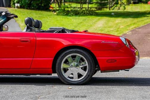 2002 Ford Thunderbird Deluxe