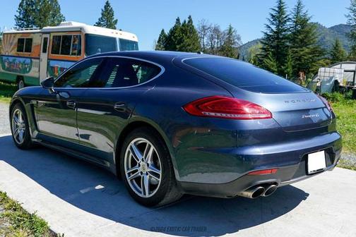 2015 Porsche Panamera 4S